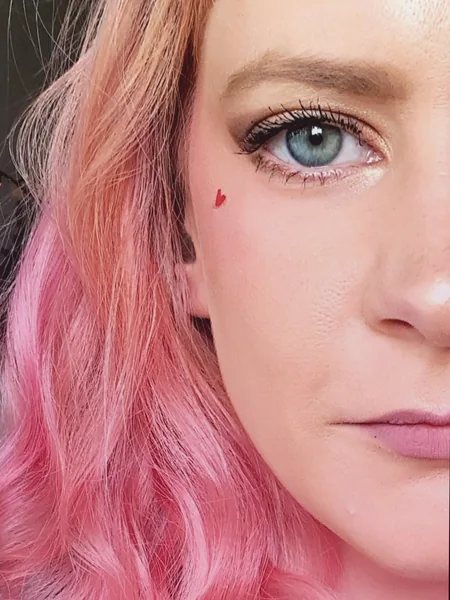 burlesque otter