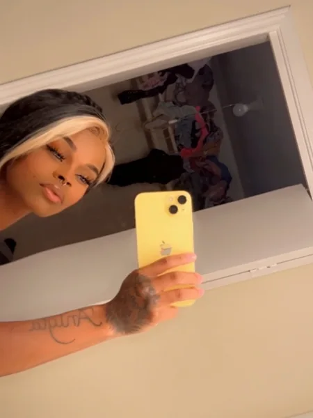 Video Chat? | 𝗖𝗵𝗲𝗰𝗸 𝗬𝗼𝘂𝗿 𝗠𝗲𝘀𝘀𝗮𝗴𝗲𝘀 💧