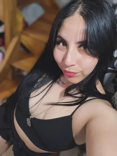 Alena 🔥
