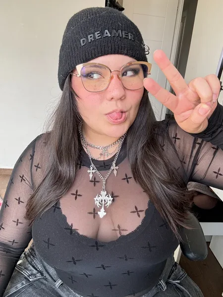 CallMePau 👽 BIGBOOTY 🍑  VIDEOCHATS
