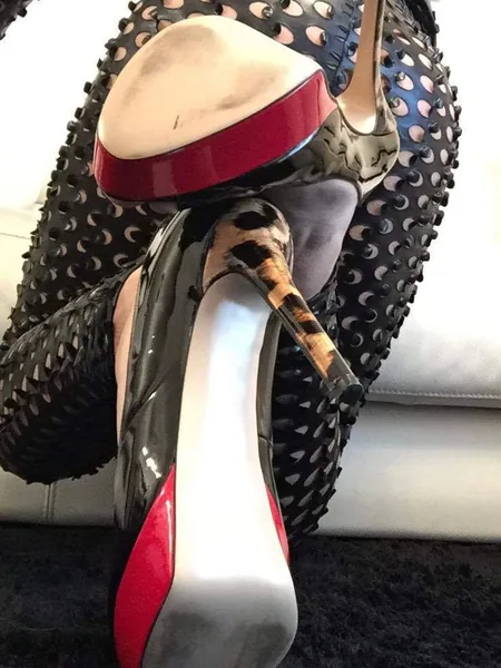 Goddess Penelope trans domina