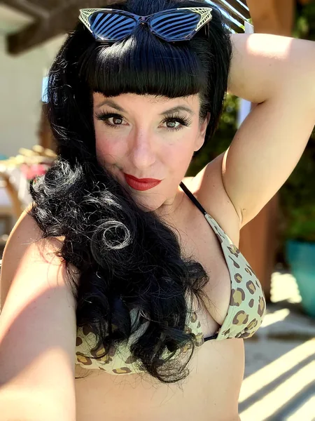 Penni Peaches