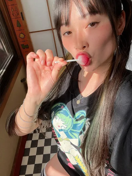 S a k u r a ♡