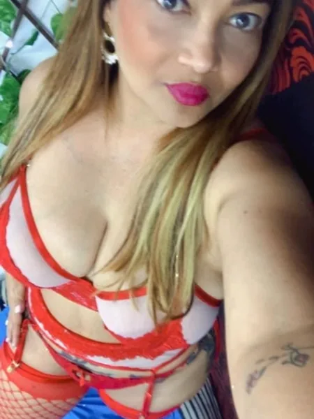 Ammie Petite Chica