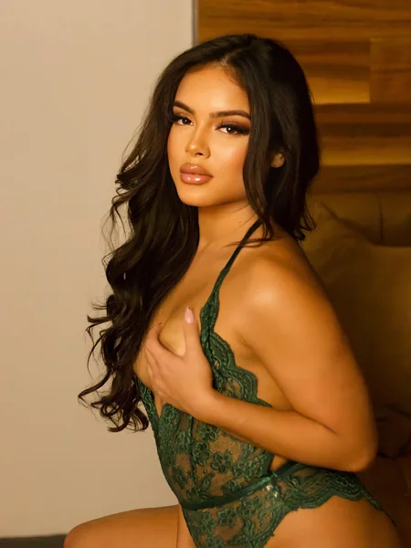 Pretty Petite