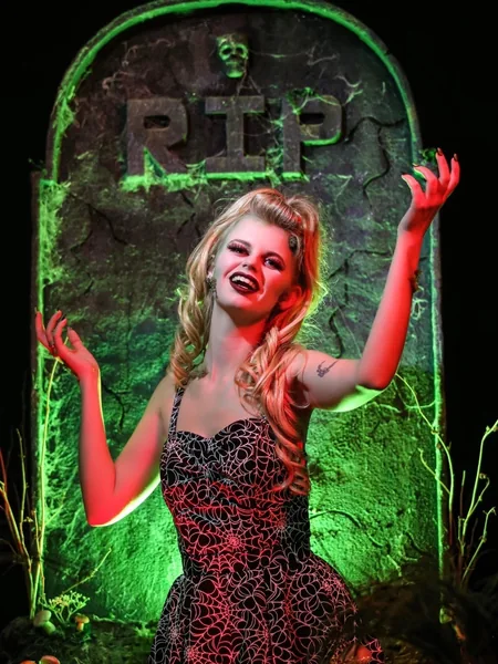 Pixie Von Fleur