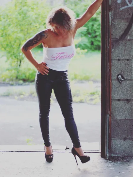 Playful_hot_wifey