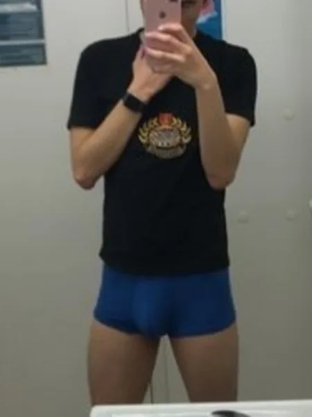 🥝 pole