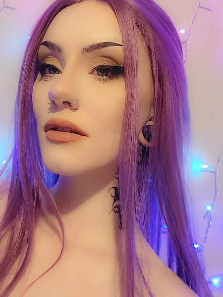 Dee