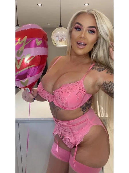 DICK RATE QUEEN 👑 🍆 avatar