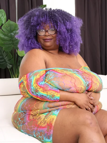 Maya's L Cups 🐷 FREE PAGE‼️