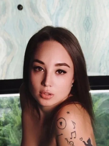 Pretty Mary Free