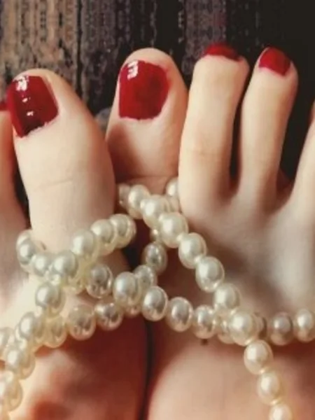 PrettyFeetArtVilla avatar