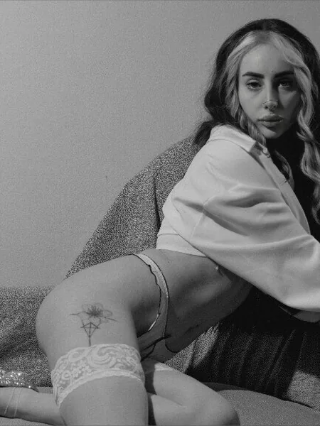 ♡𝓢𝓪𝓻𝓪'𝓼 𝓼𝓮𝓬𝓻𝓮𝓽 𝔀𝓸𝓻𝓵𝓭  𝓯𝓻𝓮𝓮♥︎
