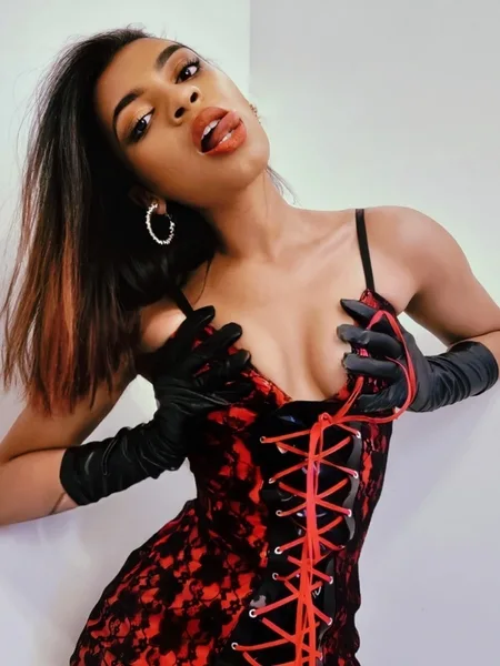 Mahogany Queen avatar