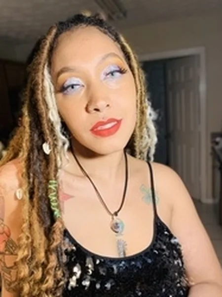 QueenHoneyToes