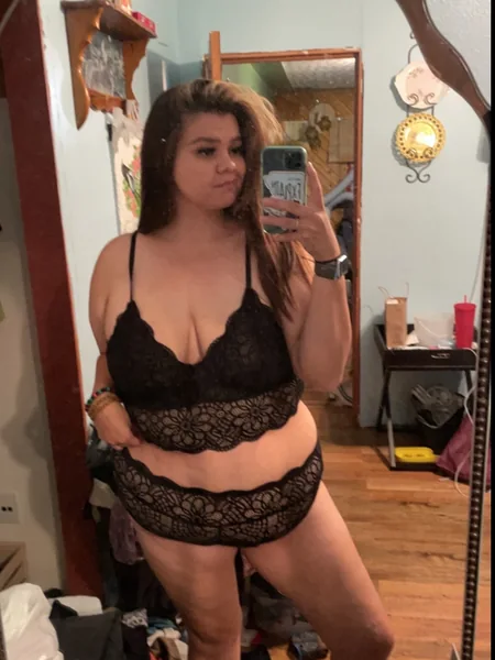 BBW QUEEN J