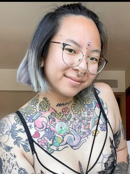 Queen Lychee 🖤 avatar