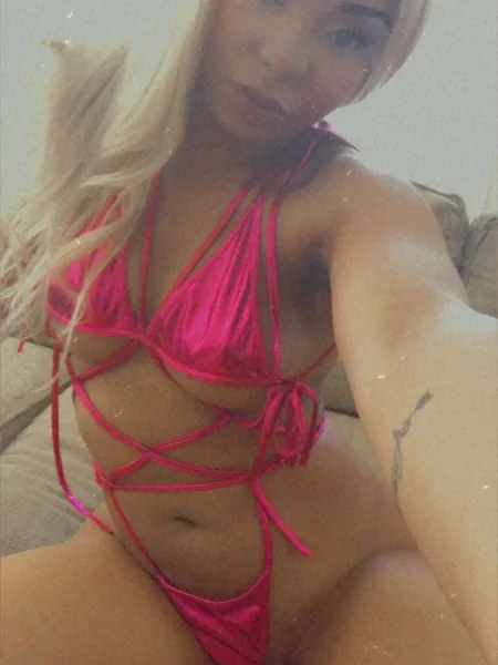 Renee Raw 💦 avatar