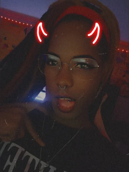 𝑅𝒶𝓎𝓃𝑒 𝑅𝑒𝓁𝒾𝒸𝒶