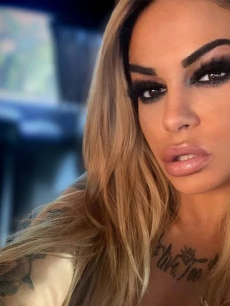 Angelina Valentine 💦