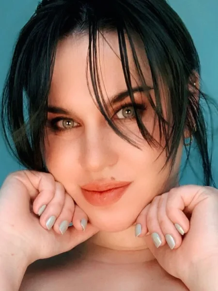 Reese Risqué