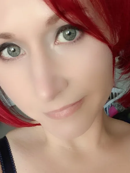 Refined Redhead