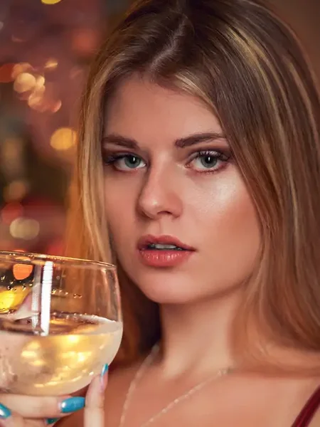 Rheia 🦋Sexy College Girl 🍑 Sexting Queen
