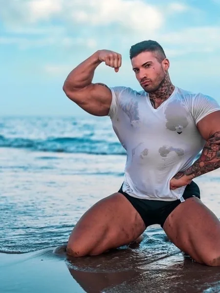 Ricky Leo