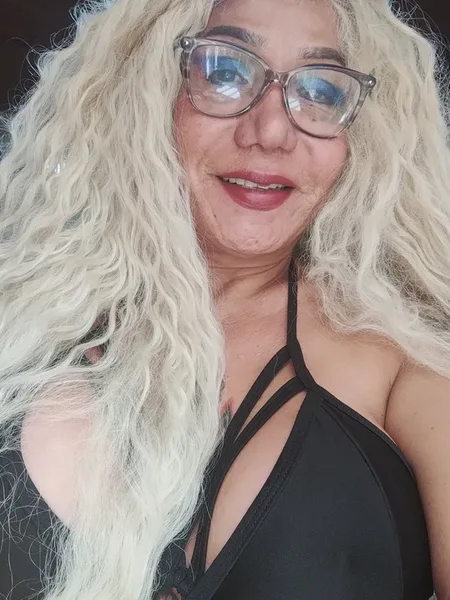 Roberta hot