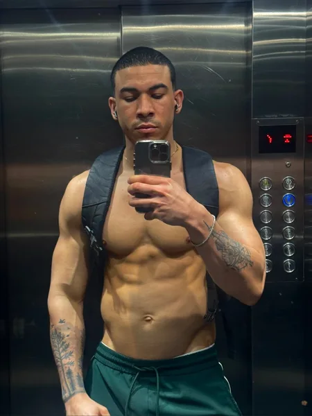 Robert Colmenares