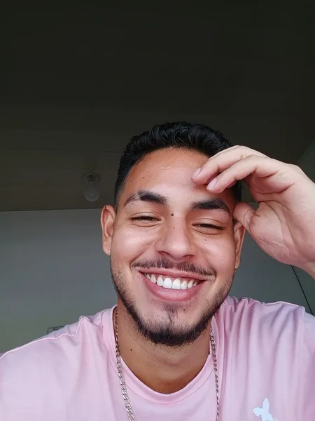 Robert Segura B