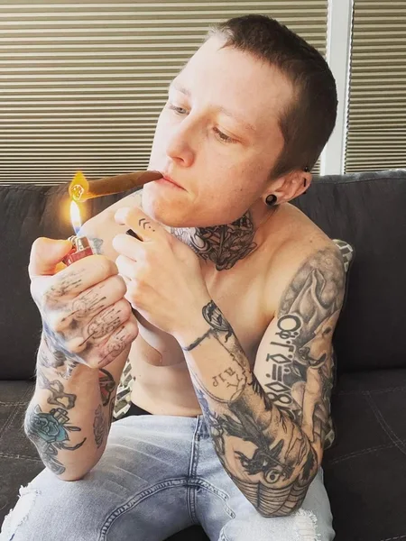 Banks 🍁💨