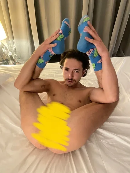 Romeo  Bottom