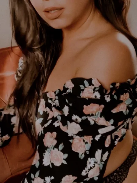 Nikki Bloom avatar