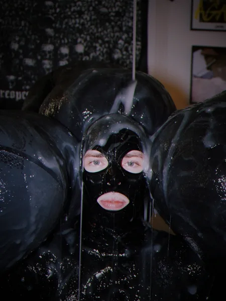 rubberscum