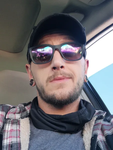 RuggedHungDude