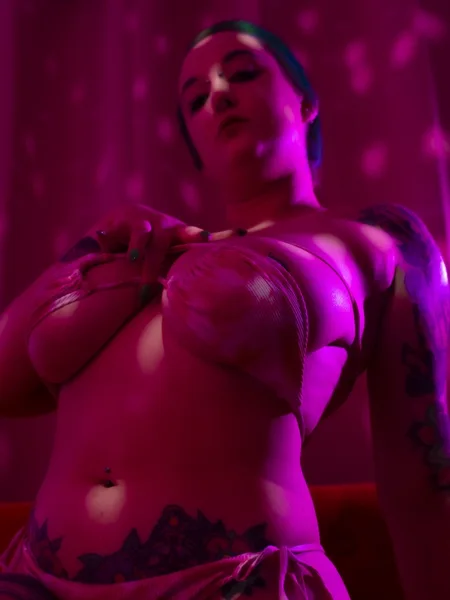 Sara Sativa FREE