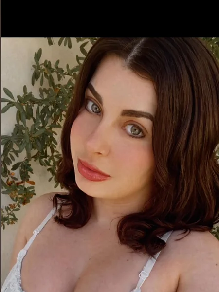 Sarina Sapphire