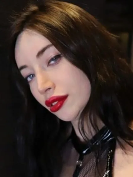 Sasha de Sade