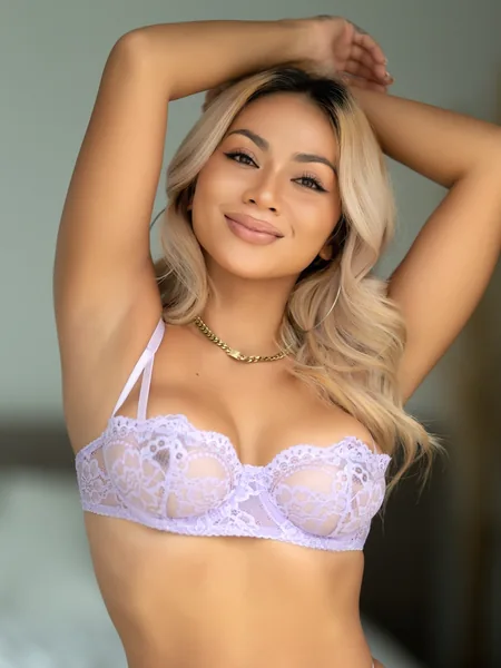 Sasha Stone