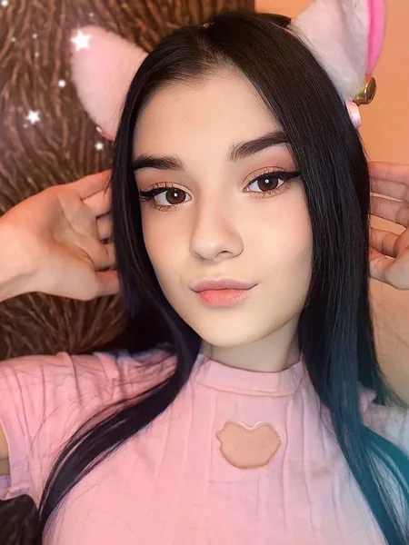 𝑯𝒆𝒚, 𝑰𝒕'𝒔 𝒎𝒆, 𝑺𝒂𝒔𝒉𝒂 🦋