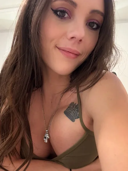 Cali Hotwife😈✨ avatar