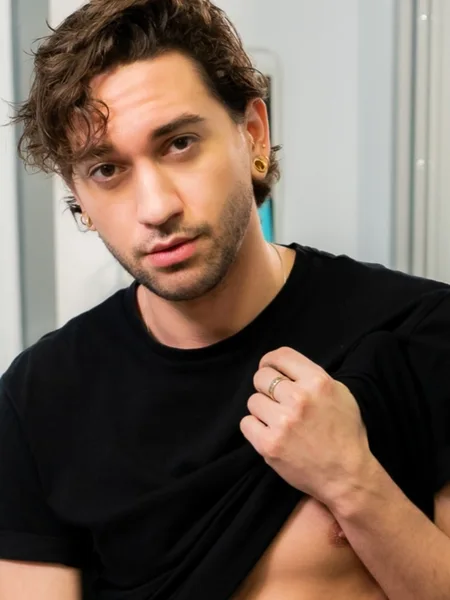 Seth Corrigan