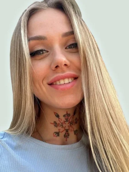 💎 𝙱𝚕𝚘𝚗𝚍𝚢 𝙰𝚛𝚒𝚎𝚕 💎 avatar
