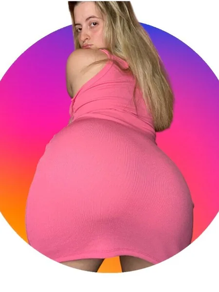 ✰𝚈𝙾𝚄𝚁 𝙱𝙻𝙾𝙽𝙳𝙴✰