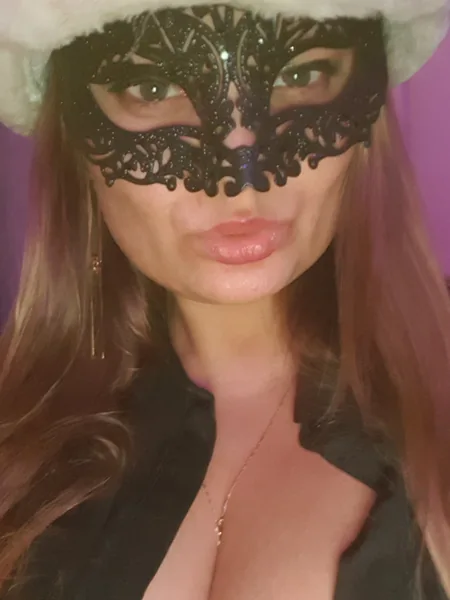 SexyHotWife85F