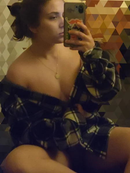 Julie Hdz