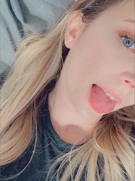 Cutie 🥰👅 avatar