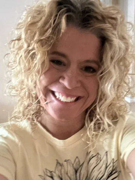 HotWifeDee